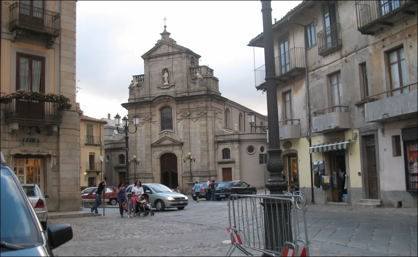 Serra chiesa madre san biagio