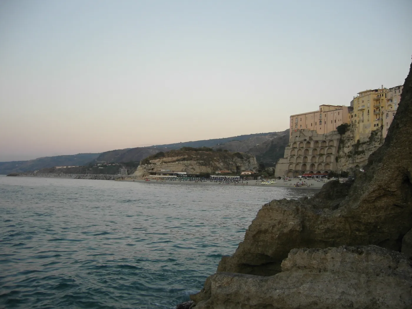 Spiaggia della Rotonda - Tropea - panoramio